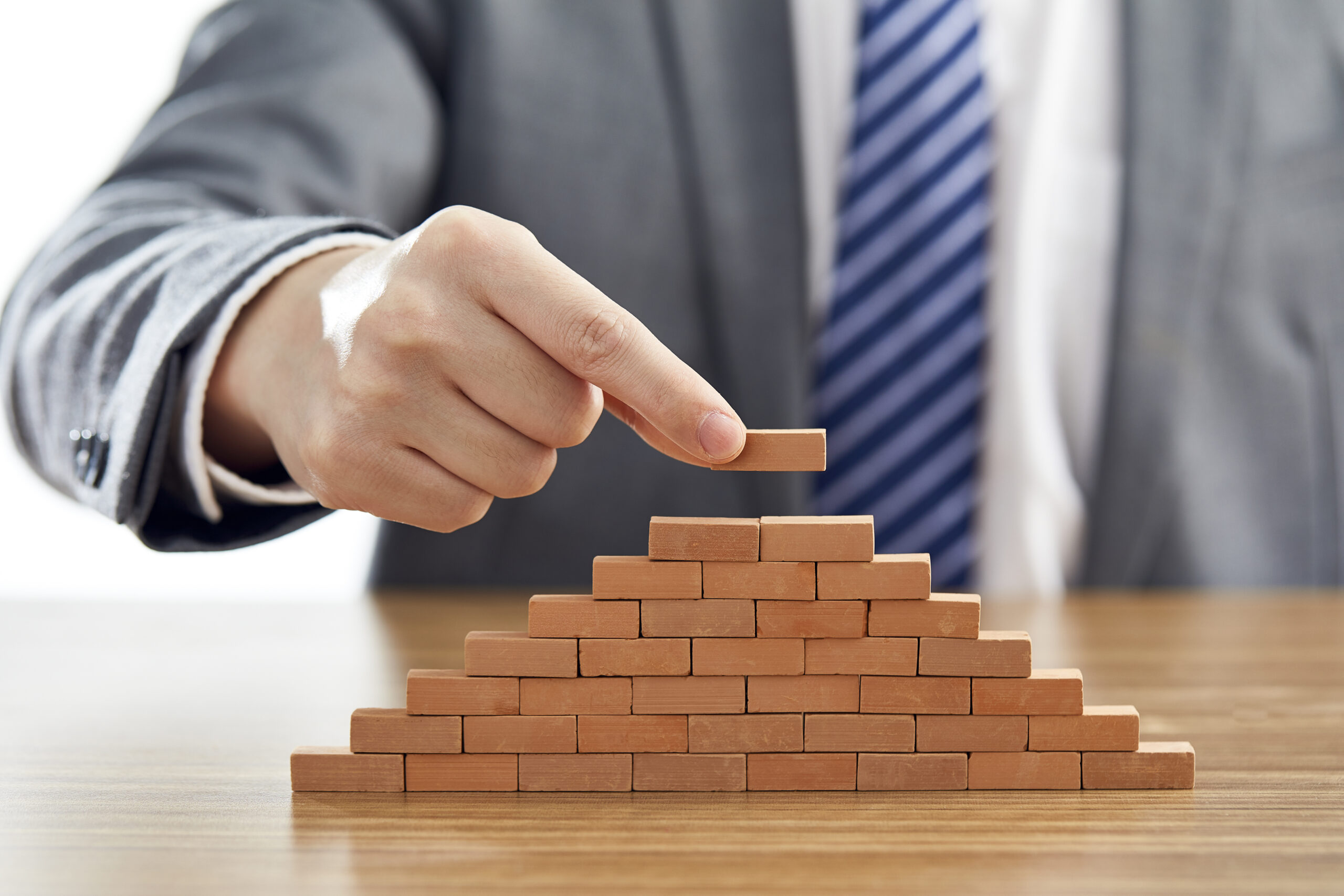 Effective Goal Setting for a Strong Marketing Foundation